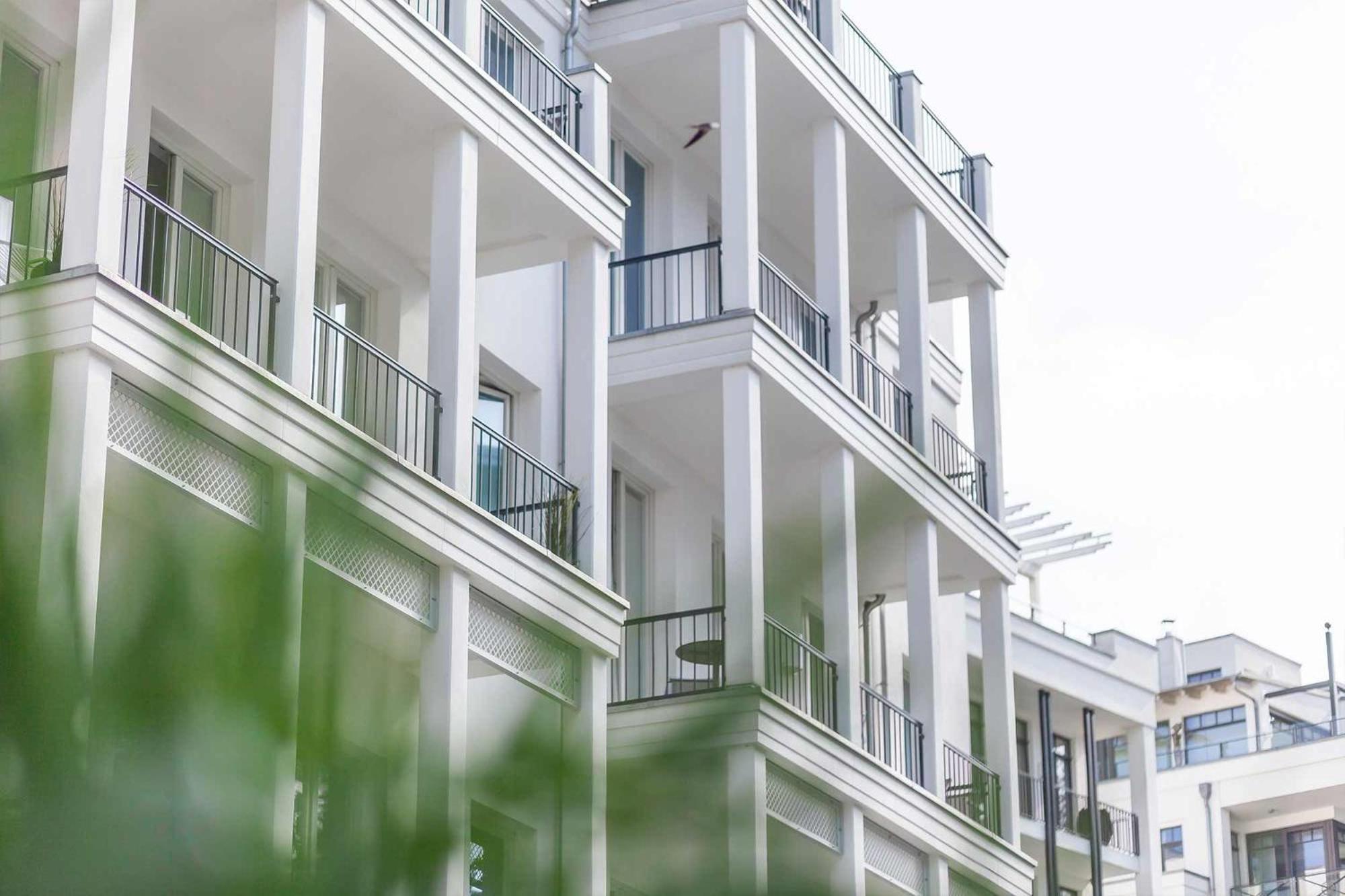 First White Pearl Apartment Sellin  Bagian luar foto
