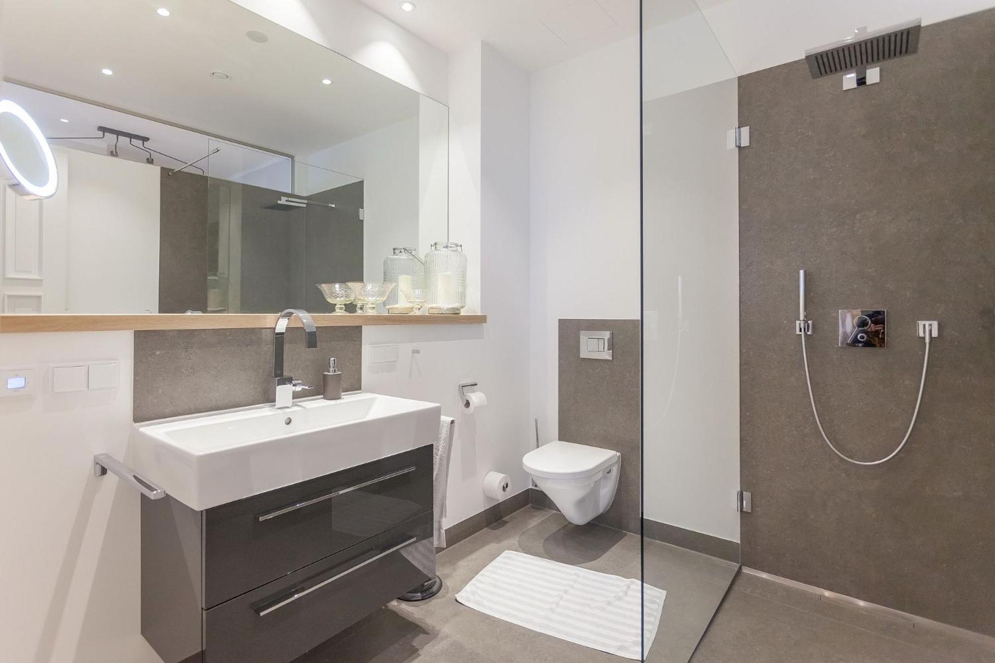 First White Pearl Apartment Sellin  Bagian luar foto