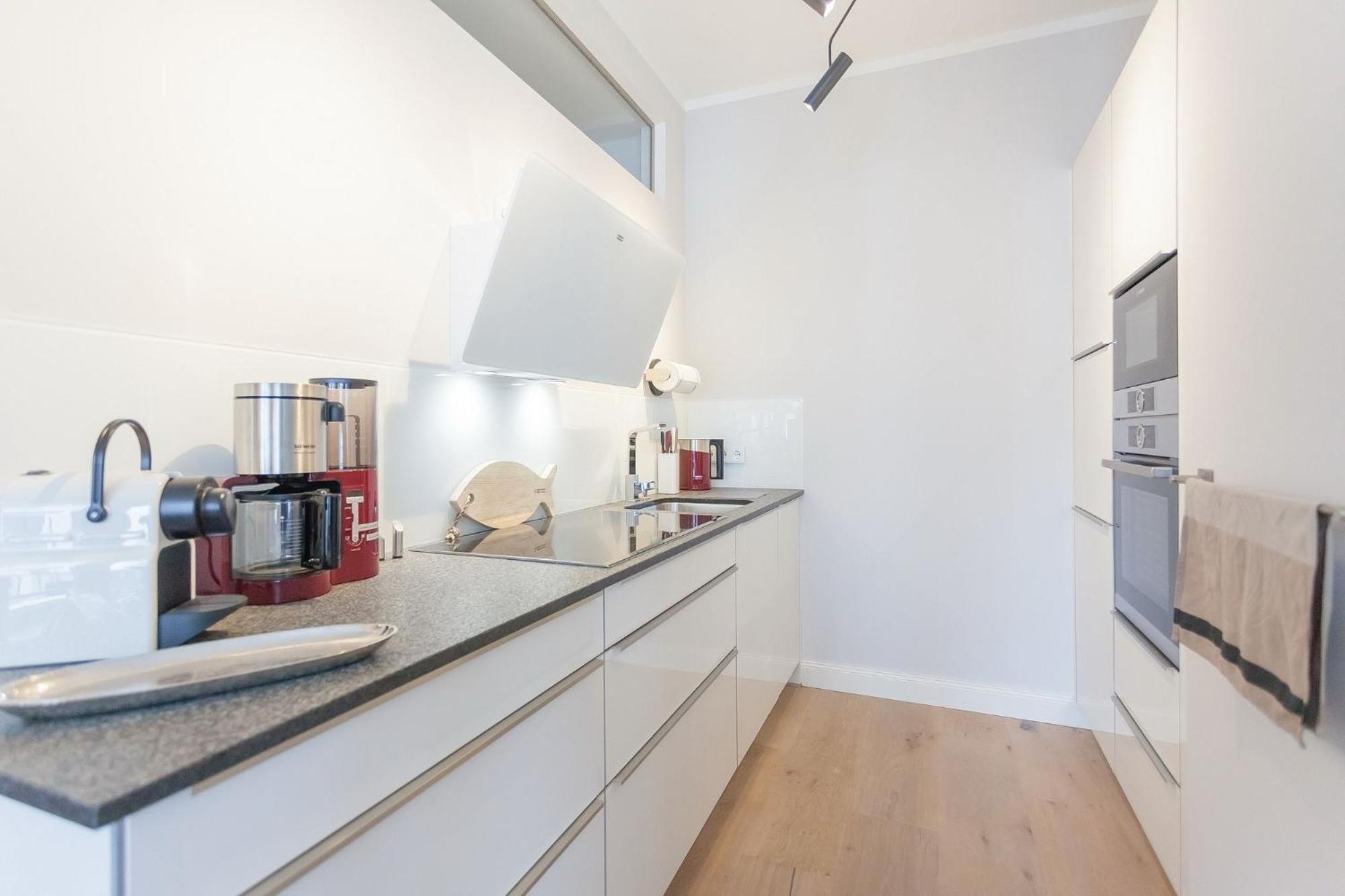 First White Pearl Apartment Sellin  Bagian luar foto