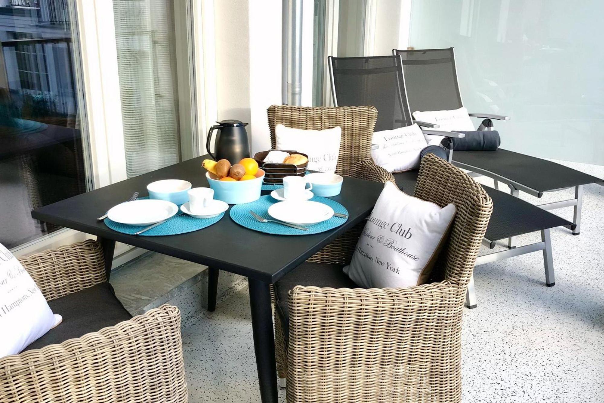 First White Pearl Apartment Sellin  Bagian luar foto